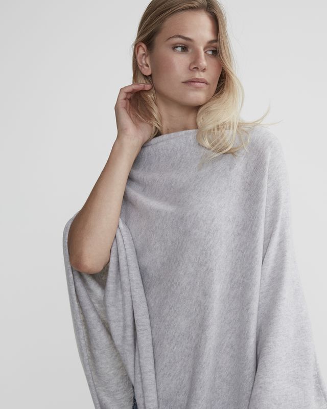 Sofie Poncho