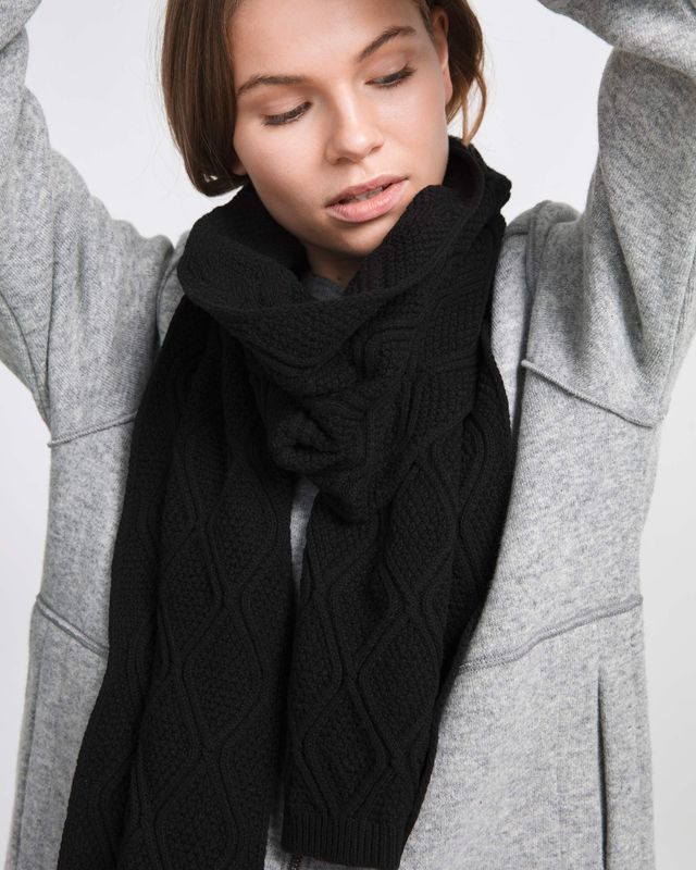 Aspö Scarf