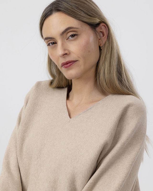 Barbro V-neck
