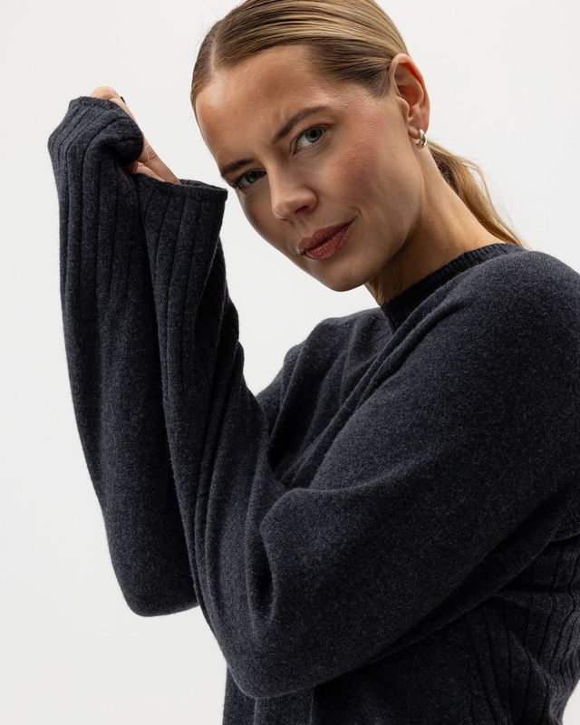 Kristina Raglan Kristina Raglan
