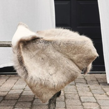 Saddle Pad of Reindeer Hide Saddle Pad of Reindeer Hide