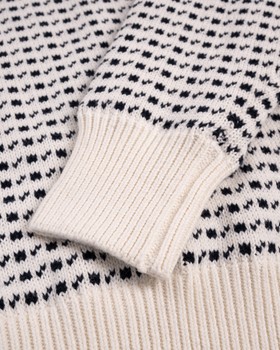 Stickad tröja, windstopper
