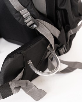 Wanderrucksack 70L, schwarz