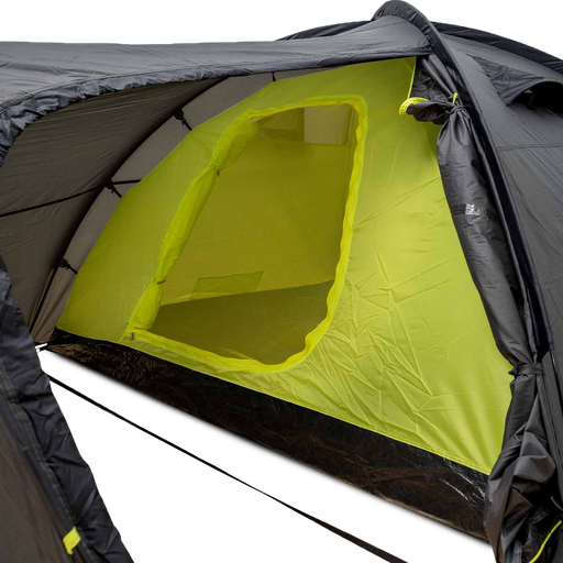 Trail 4-man tent with front yard