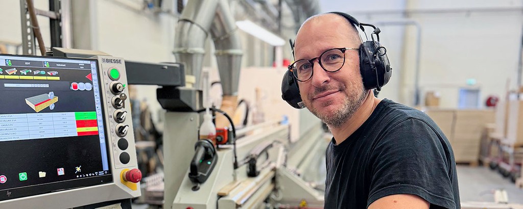 CNC Snickerier klarar skivan med fullbestyckad kantlist-Biesse