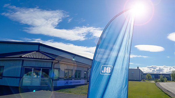Flagga i solen Hedenstorp