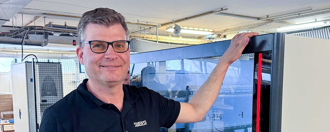 Produktionschef Tomas Wedenby vid Swedeses nya Rover B.