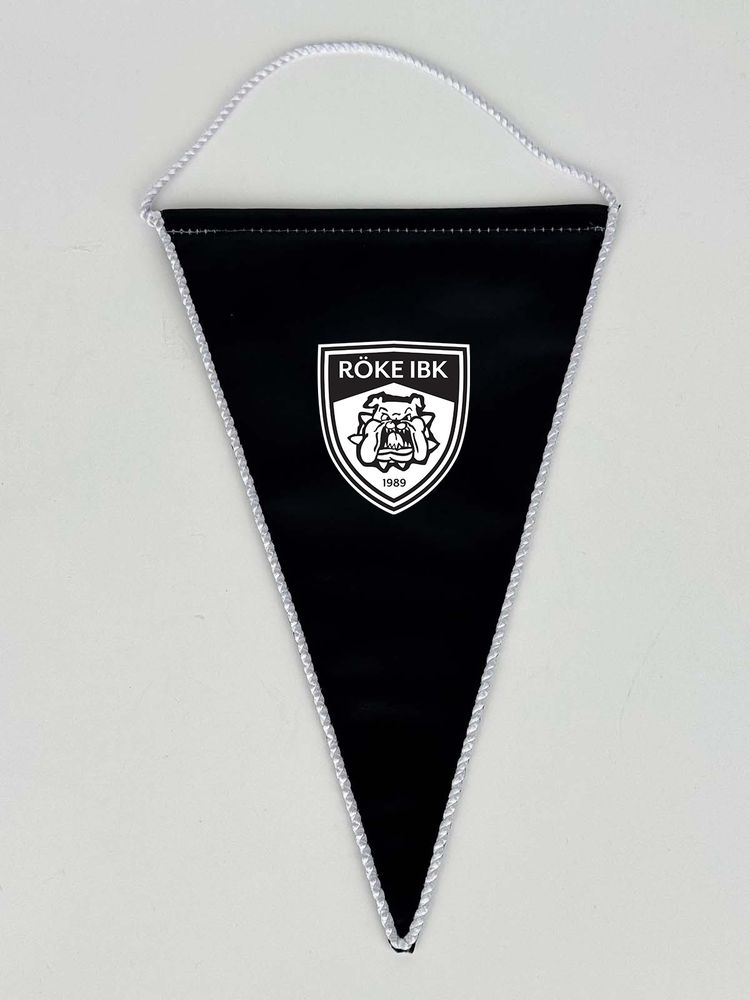 Pennant, Black (Röke IBK)