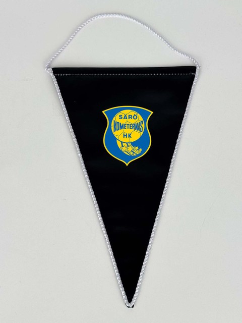 Pennant, Black (Särökometernas HK)
