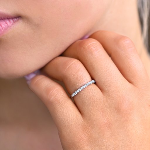 Princess Isabella timanttisormus yht. 0,15ct 14K valkokulta