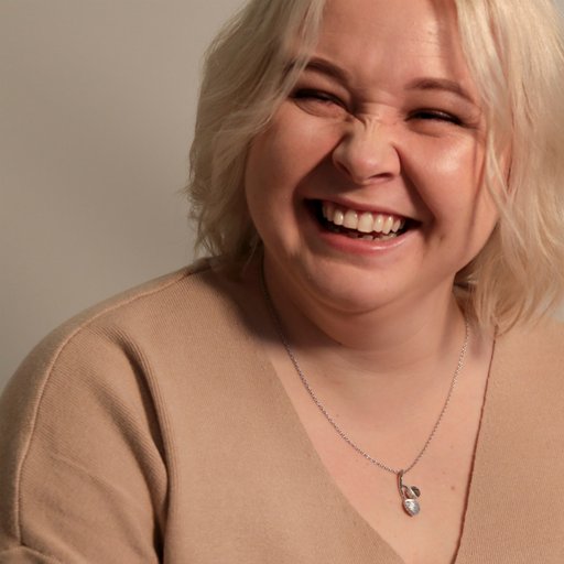 Lumoava Verso kaulakoru