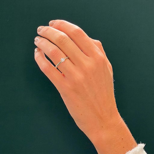 Fenia Polaris laboratoriotimanttisormus 0,40ct 18K valkokulta