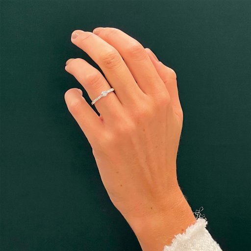 Fenia Vega laboratoriotimantti sormus yht. 0,41ct 18K valkokulta
