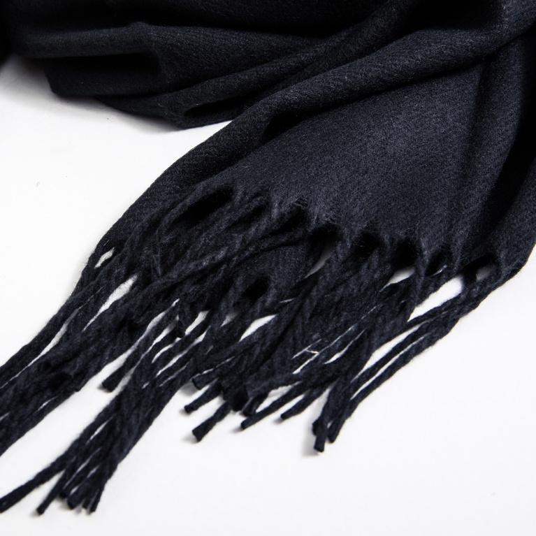 Fine-knit scarf "Holm" Black 3