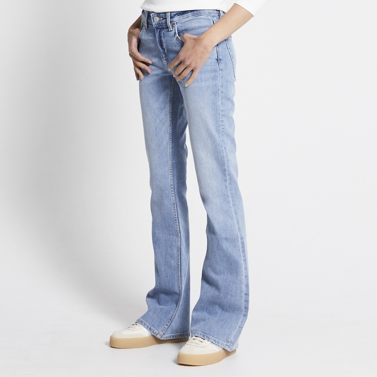 Low waist bootcut jeans "Low Boot" Light blue