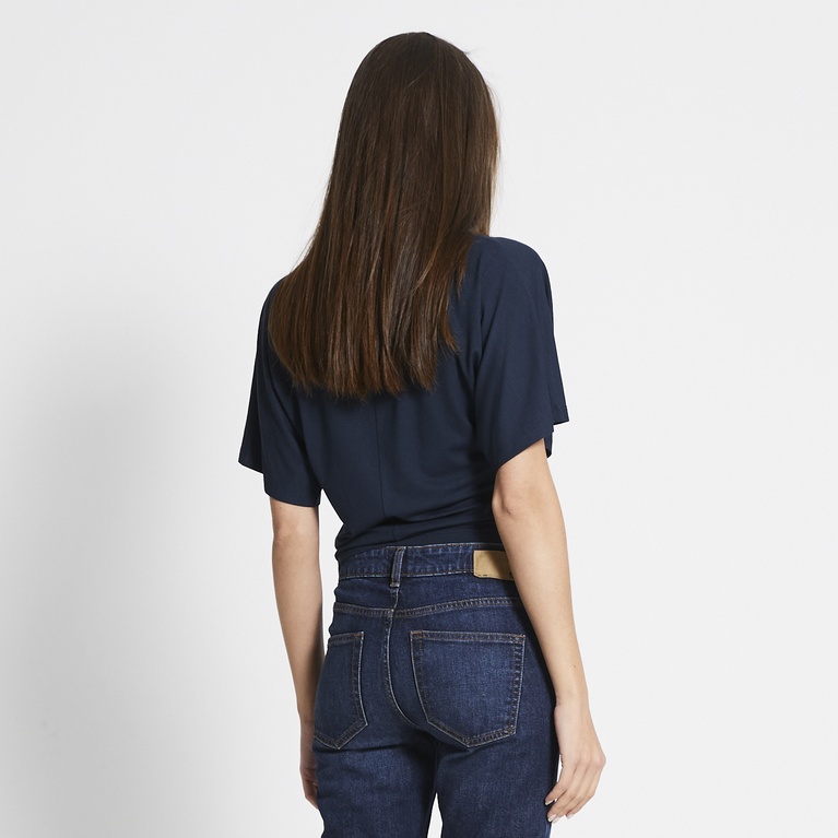 Toppar tjej - köp dam toppar online