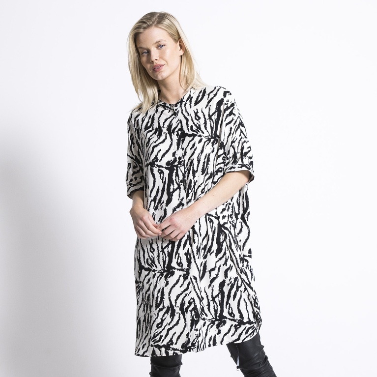 Kleid "Sos" Kleid "Sos"