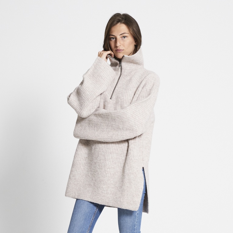 Ribstrikket trøje "Half Zip Sweater"