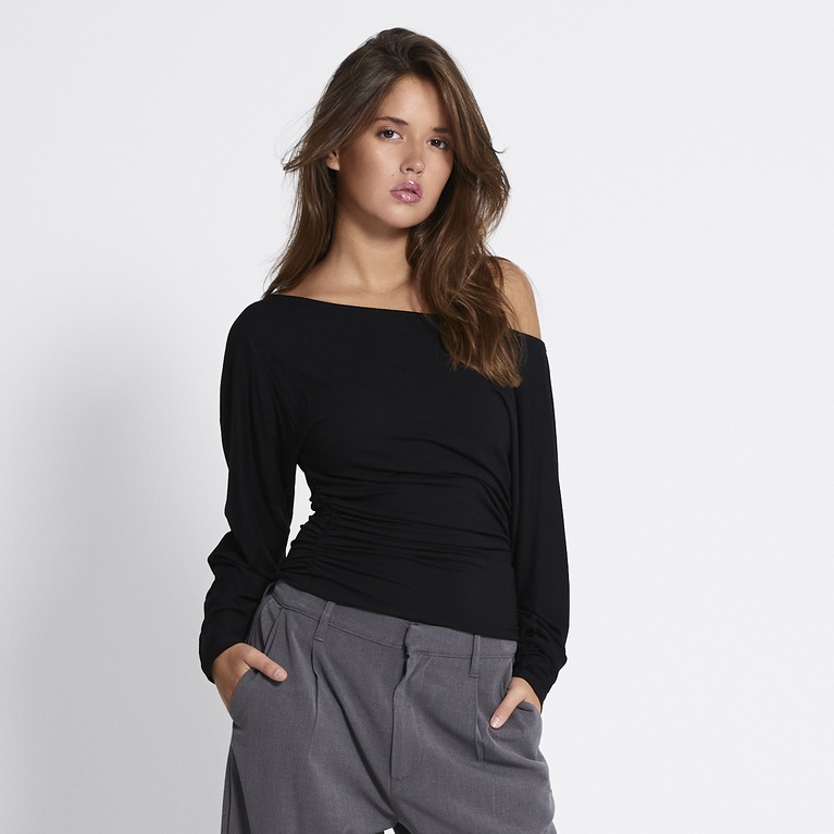 Off-shoulder top "Ilisa"