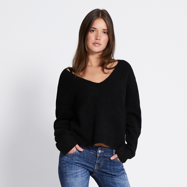 V-neck knit sweater "Keira"
