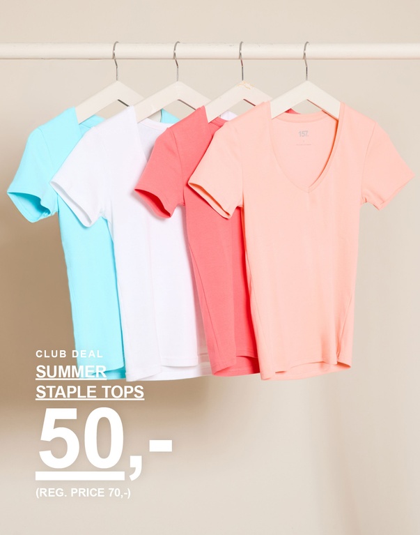 Printede t-shirts i lyseblå, hvid, lyserød og lysegul. Kampagnetekst: "PRINTED BABY TEE, 70,-".