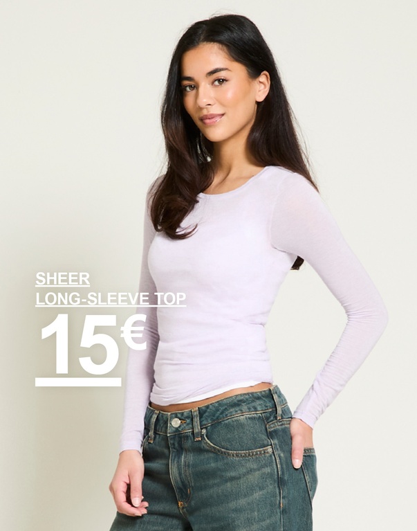 Tyttö vaaleankeltaisessa T-paidassa. Kampanjateksti: 'BASIC TEE, 3€'.