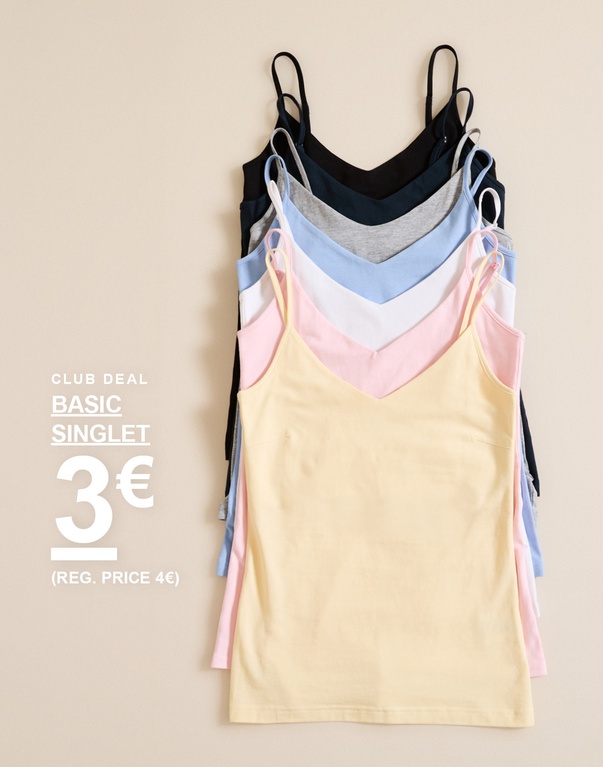 Basic Singlets in Schwarz, Dunkelblau, Grau meliert, Hellblau, Weiß, Hellrosa und Hellgelb auf Kleiderbügeln. Kampagnentext: "CLUB DEAL, BASIC SINGLET, 3€ (UVP 4€)".