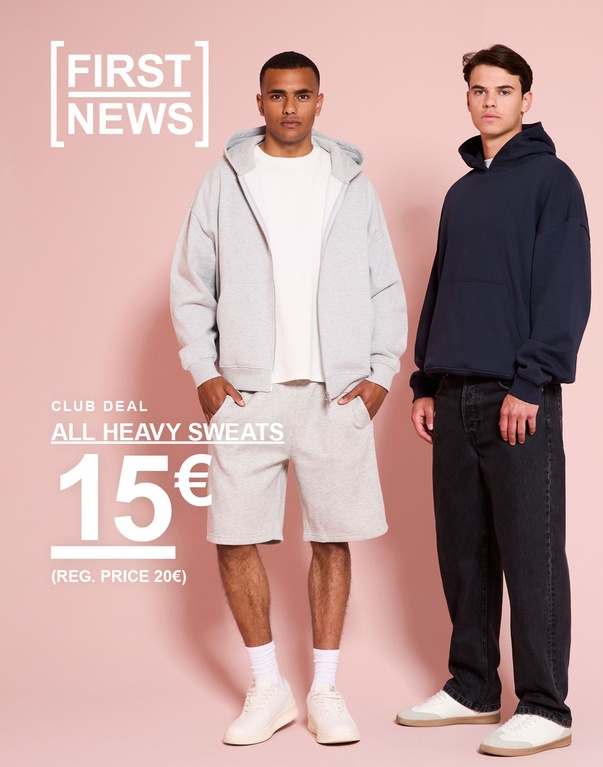 Zwei Männer in grauen und dunkelblauen Sweat-Looks. Kampagnentext: "CLUB DEAL ALL HEAVY SWEATS 15€ (REG. PRICE 20€)"