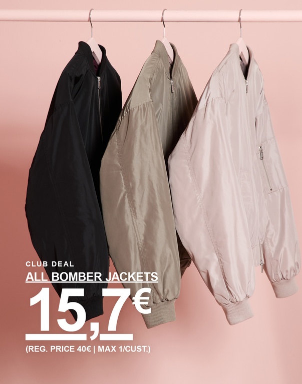 Drie bomberjacks in zwart, lichtgroen en beige. Actietekst: “CLUB DEAL – ALL BOMBER JACKETS €15,7 (REG. PRIJS €40 | MAX. 1/KLANT)