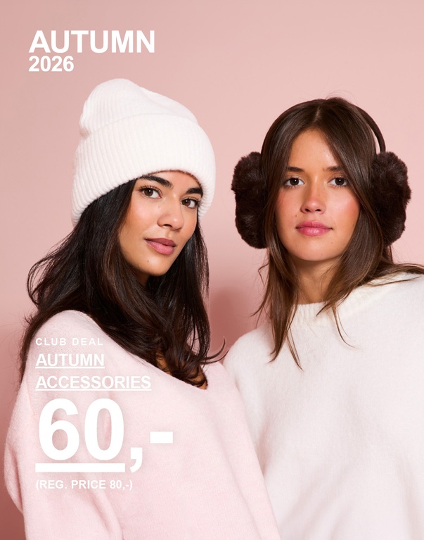 To kvinner med hvit lue og brune ørevarmere. Kampanjetekst: “CLUB DEAL WINTER ACCESSORIES 60,- (REG. PRICE 80,-)”.
