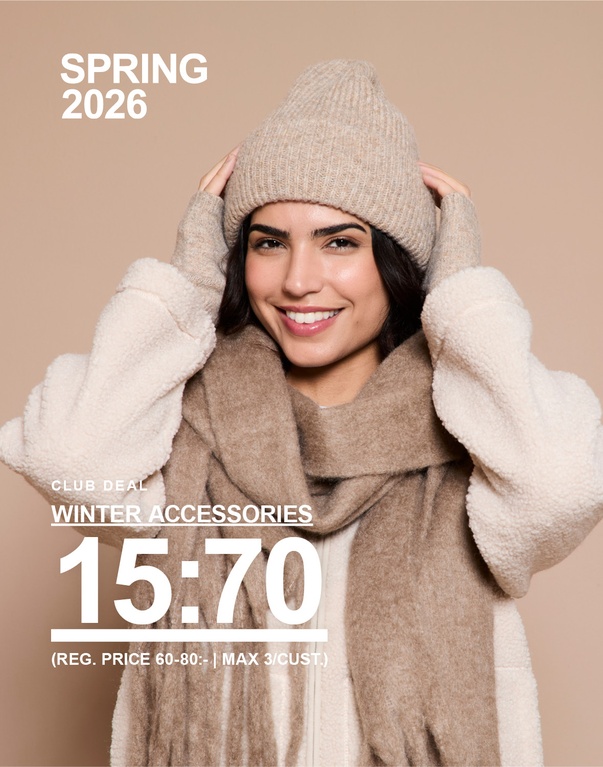 Kvinna i beige mössa och brun halsduk mot ljus bakgrund. Club deal winter accessories 15:70 (reg. price 60-80:- | max 3/cust.)