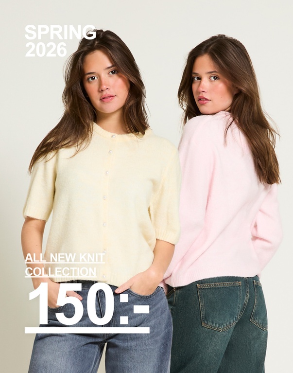 Två tjejer i stickade tröjor, en ljusgul och en ljusrosa. Kampanjtext: 'NEW KNIT COLLECTION, KNIT, 150:-'.