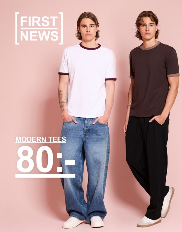 Tre killar i modern t-shirt i mörkblått, vitt och mörkbrunt, stylade med jeans och byxor. Kampanjtext: "MODERN TEES 80:-"