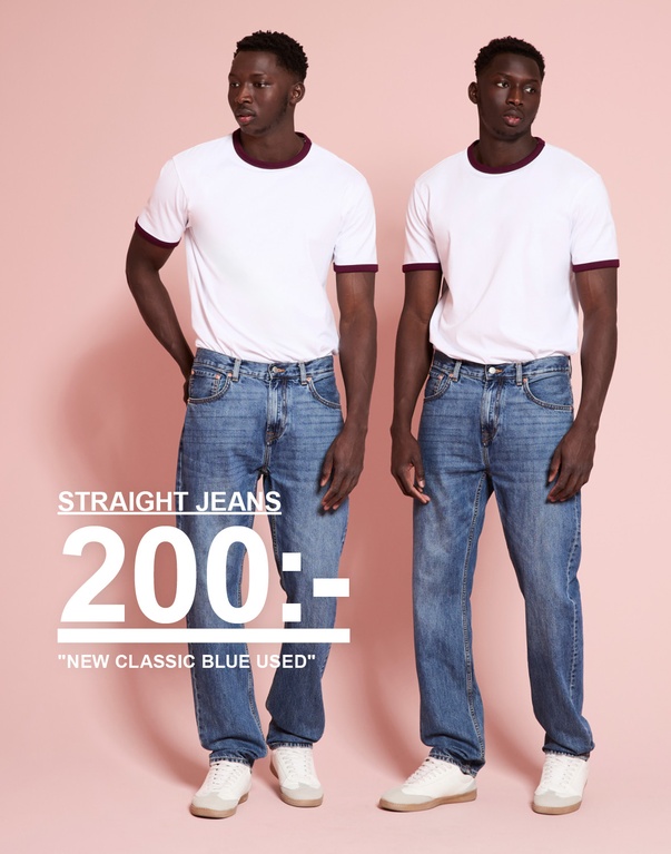 Två modeller bär Delta relaxed bootcut-jeans i olika tvättar. Club Deal: Relaxed bootcut-jeans 350 kr. Gäller Delta i alla tvättar. Ord. pris: 400 kr.