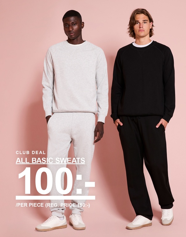 Två killar i grå och svart sweatlooks. Kampanjtext: "CLUB DEAL ALL BASIC SWEATS 100:- /PER PIECE (REG. PRICE 150:-)"