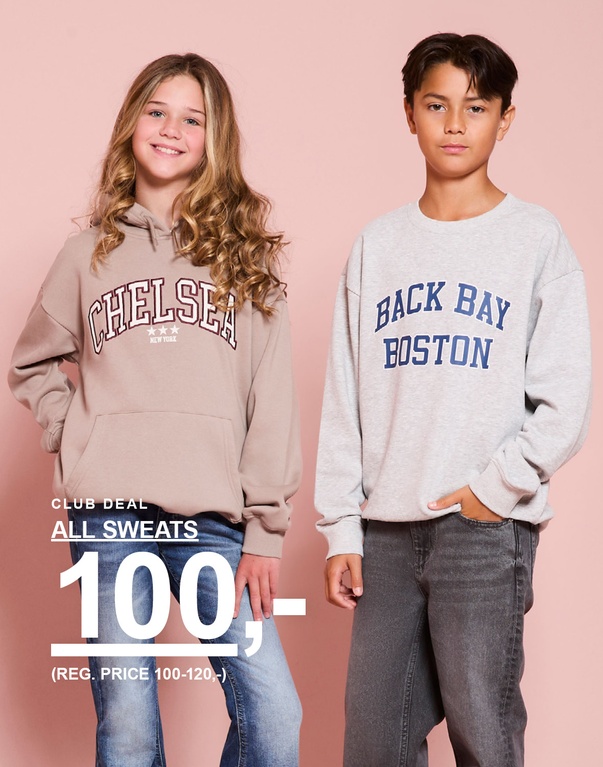En jente og en gutt har på seg sweatshirts i beige og grått. AUTUMN 2026 – CLUB DEAL – ALL SWEATS 100,- (ord. pris 100–120,-).