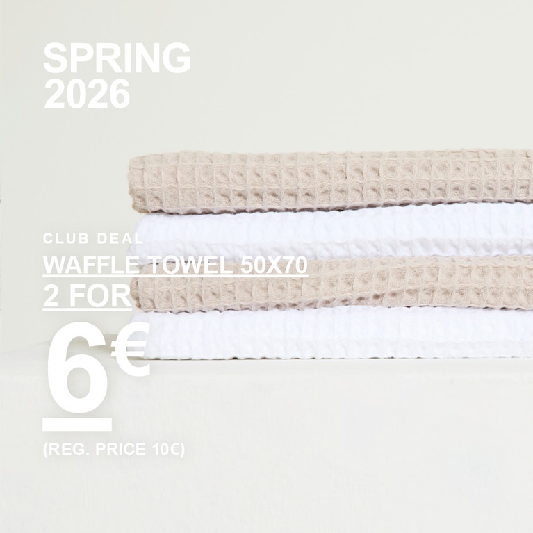 Gestreifte Handtücher in der Größe 70x140. Kampagnentext: "CLUB DEAL, HANDTUCH 70X140, 2 FÜR 12€ (UVP 16€)"
