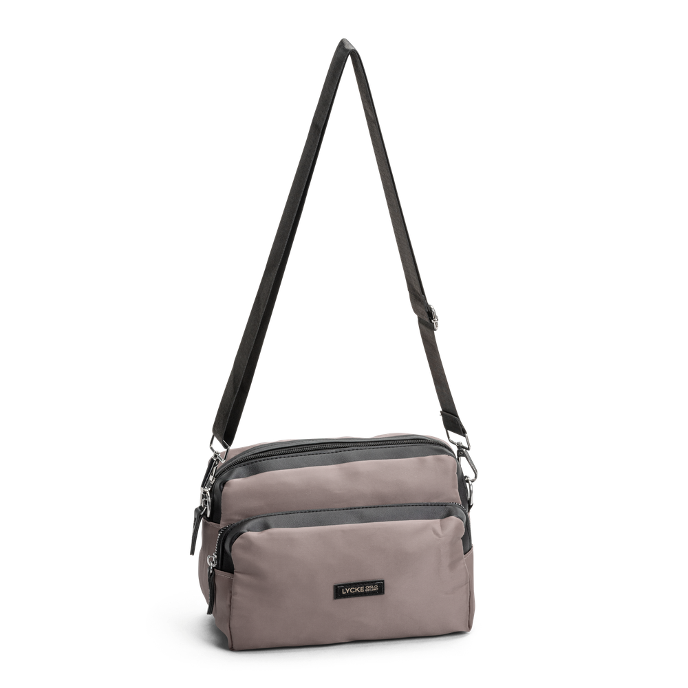 Axelväska i crossbodymodell