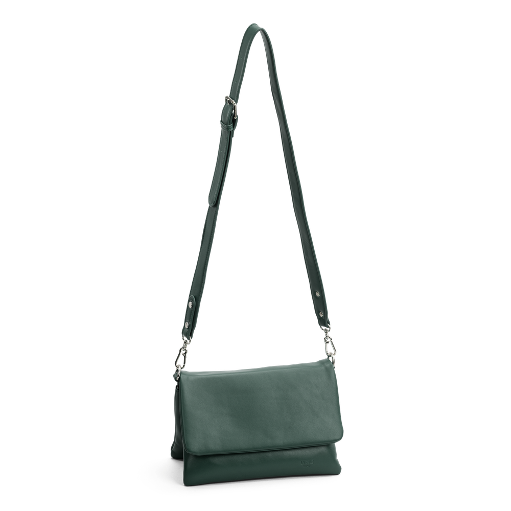 Axelväska i crossbodymodell