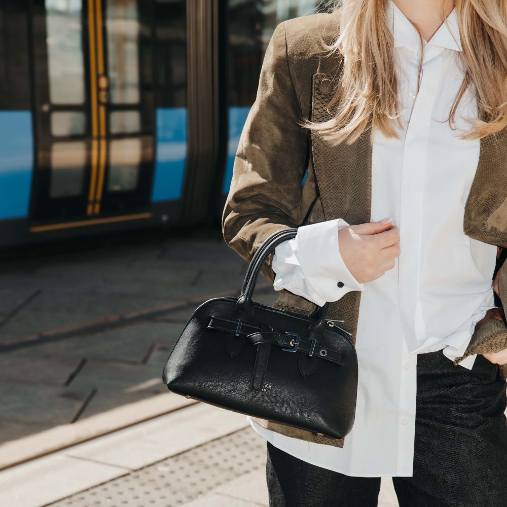 Handväska Carina