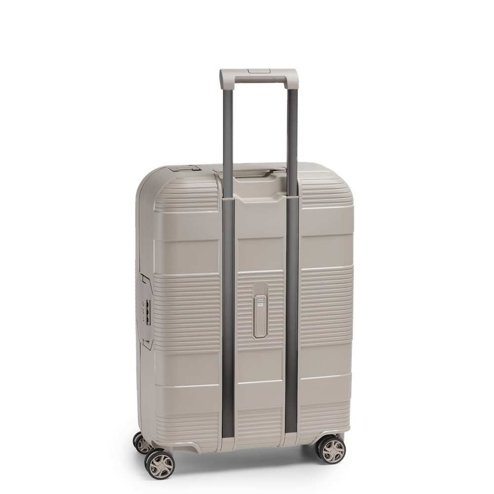 Bodø mellanstor resväska 65 cm, 69 L