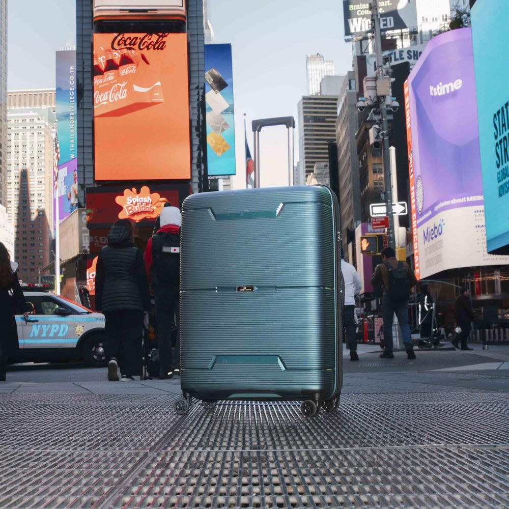 Bergen expanderbar resväska Large, 4 hjul, 77 cm, 125L