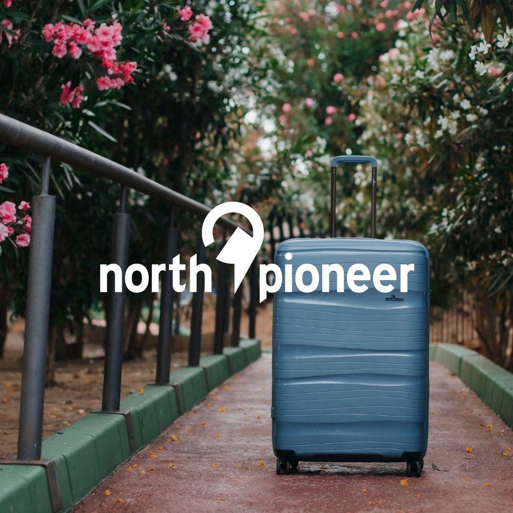 North Pioneer stor blå resväska i Oslo