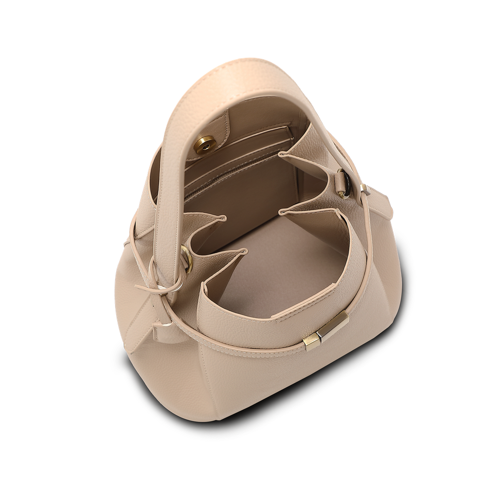 Axelväska i hinkmodell