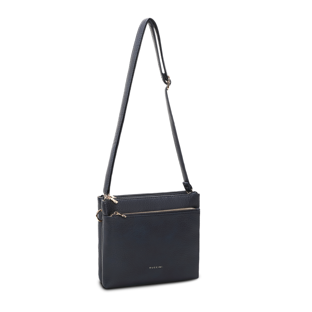 Axelväska i crossbodymodell