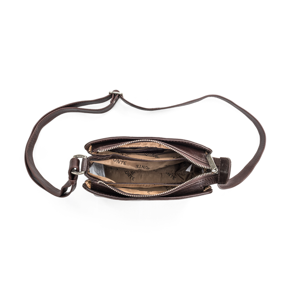 Praktisk crossover i skinn