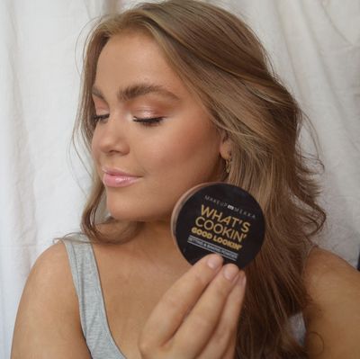 What's Cookin' Good Lookin' Setting & Baking Powder