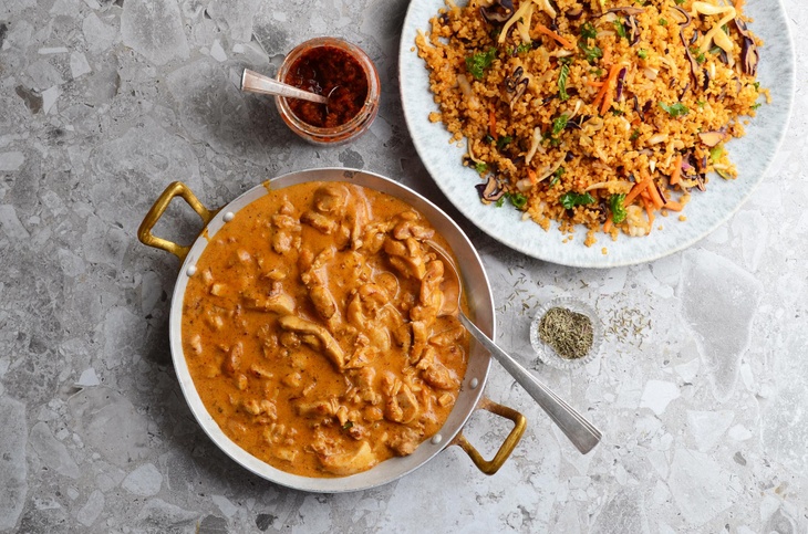 Currystekt kycklinggryta med vinterkål och bulgur