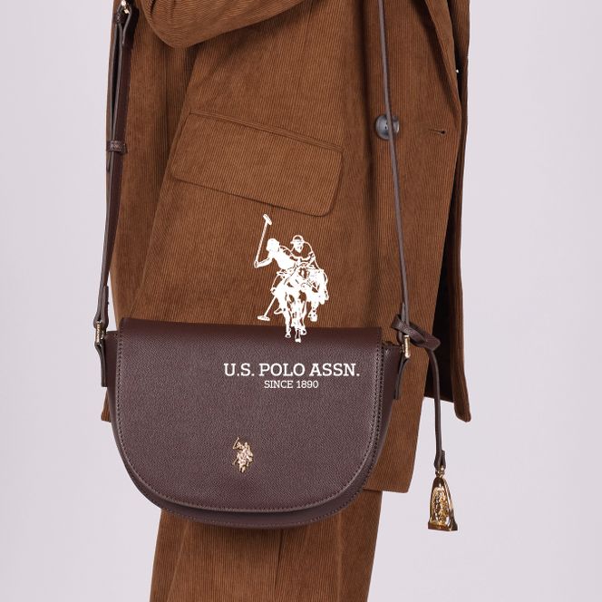 brun håndveske fra U.S Polo assn