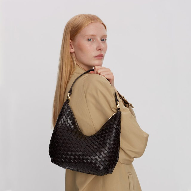Mona Salerno skulderveske i flettet skinn